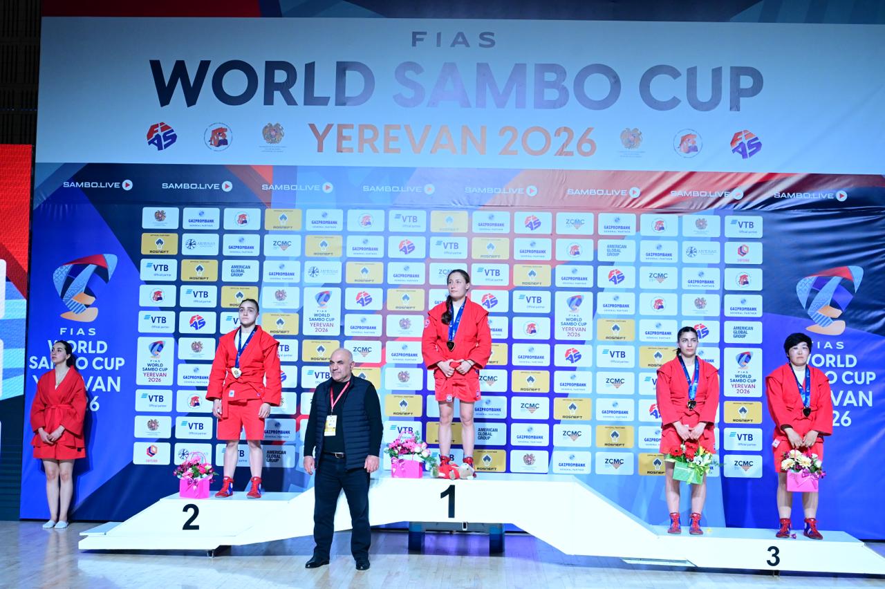 Лоткова и Кузьмина.jpg