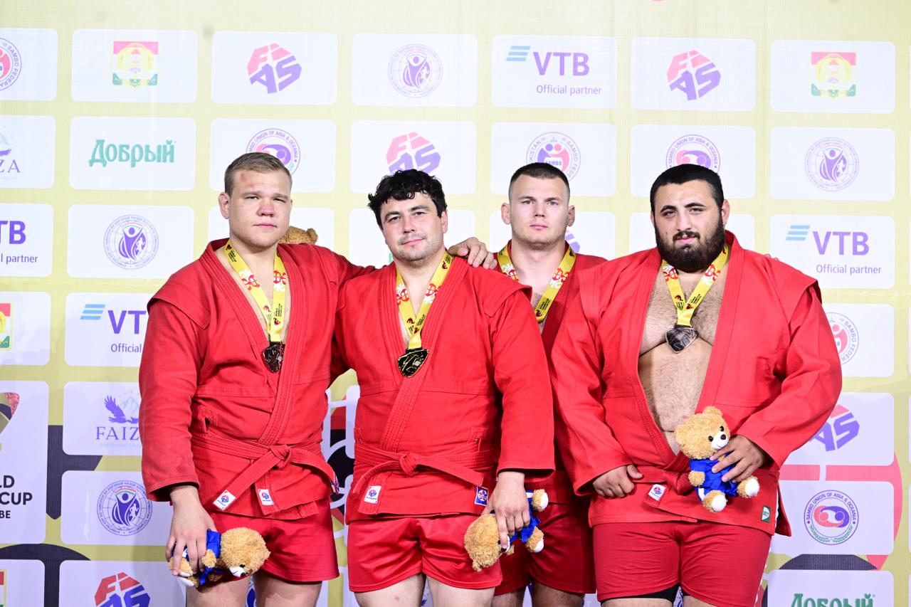 Желтов.jpg Желтов.jpg