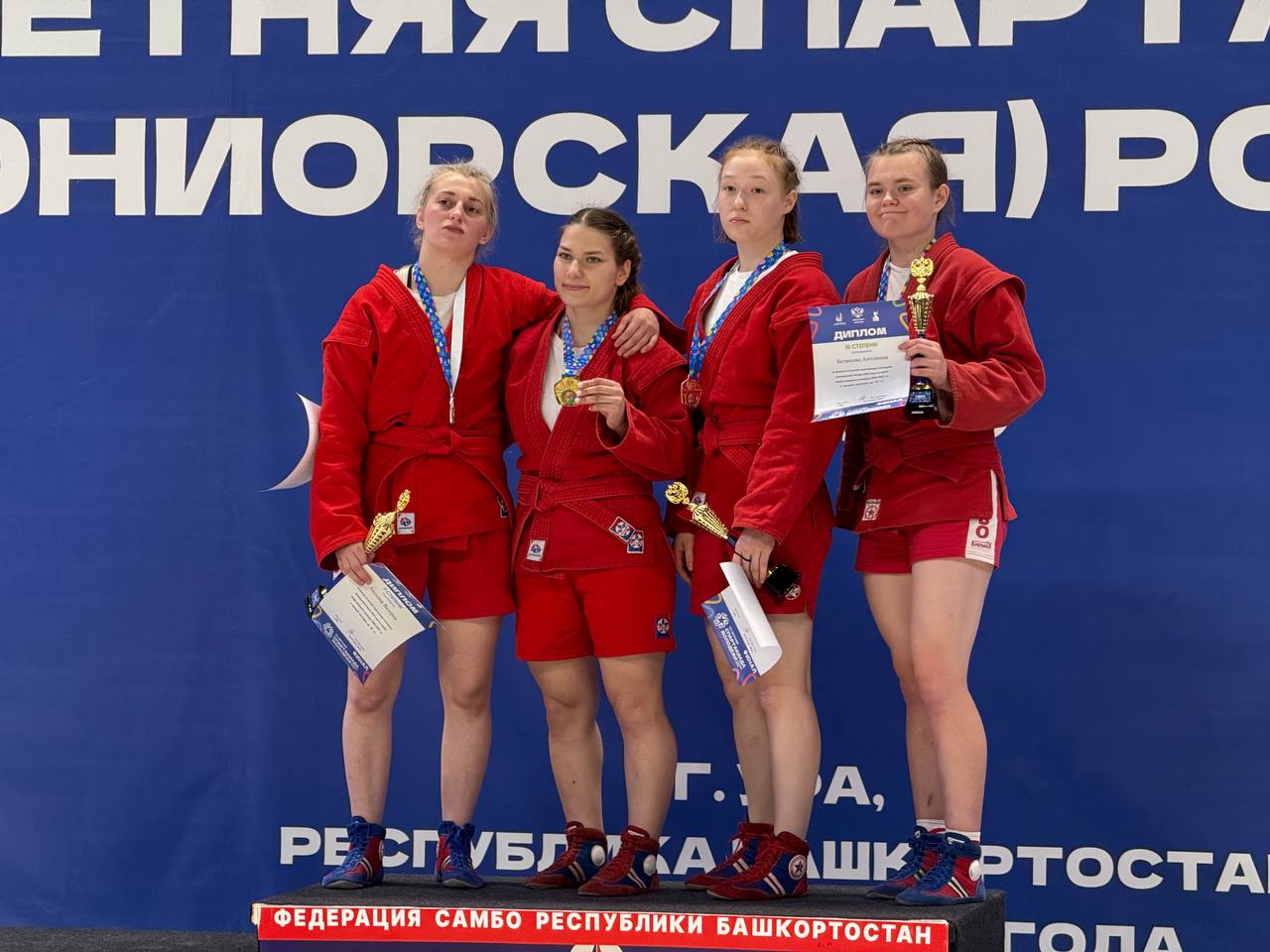 Анохина.jpg